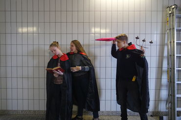 Die Gruppe des Gymnasiums Horn-Bad Meinberg an der ND-Kreativstation.